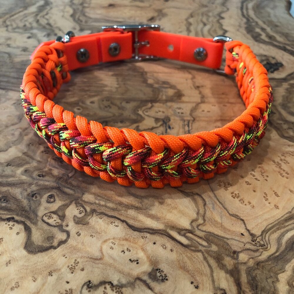 Dog Collar ~ Adjustable 16.5" to 19.5" ~ Handmade ~ Bright Orange Paracord